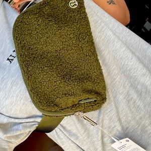 Lululemon fleece cross bag